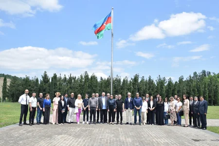 Beynəlxalq Simpoziumun iştirakçıları Quba Soyqırımı Memorial Kompleksini ziyarət ediblər