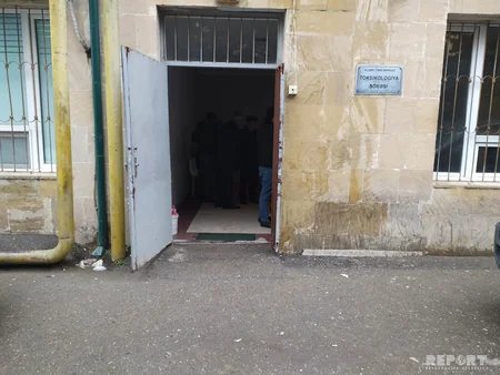 BDU-nun yataqxanasında tələbə qızlar zəhərlənib, ölən var - FOTO - ADLAR - YENİLƏNİB-2