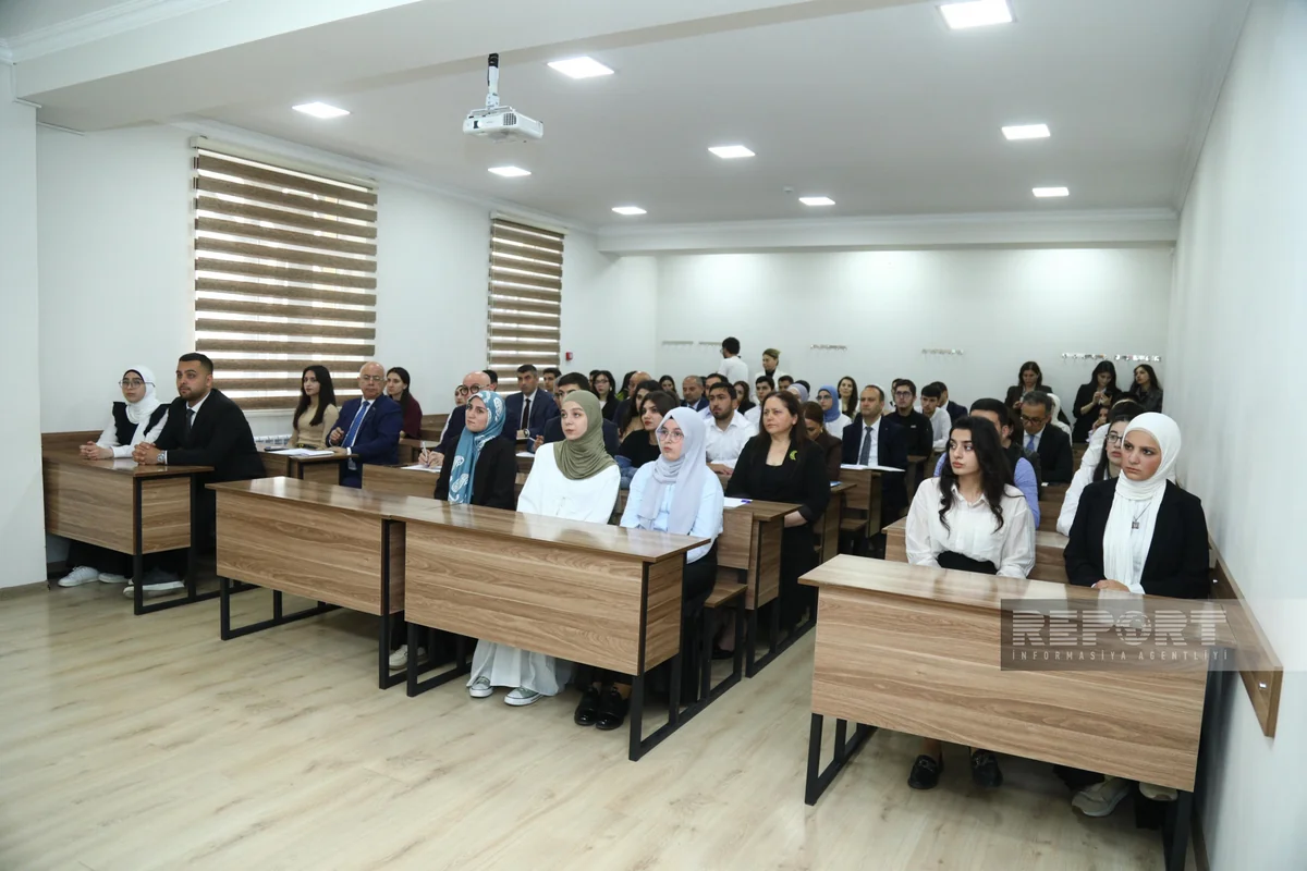 Bakıda cəmiyyətdə nümunəvi ailə modelinin təşviqi üçün gənclərin məsuliyyətinin artırılması müzakirə olunub