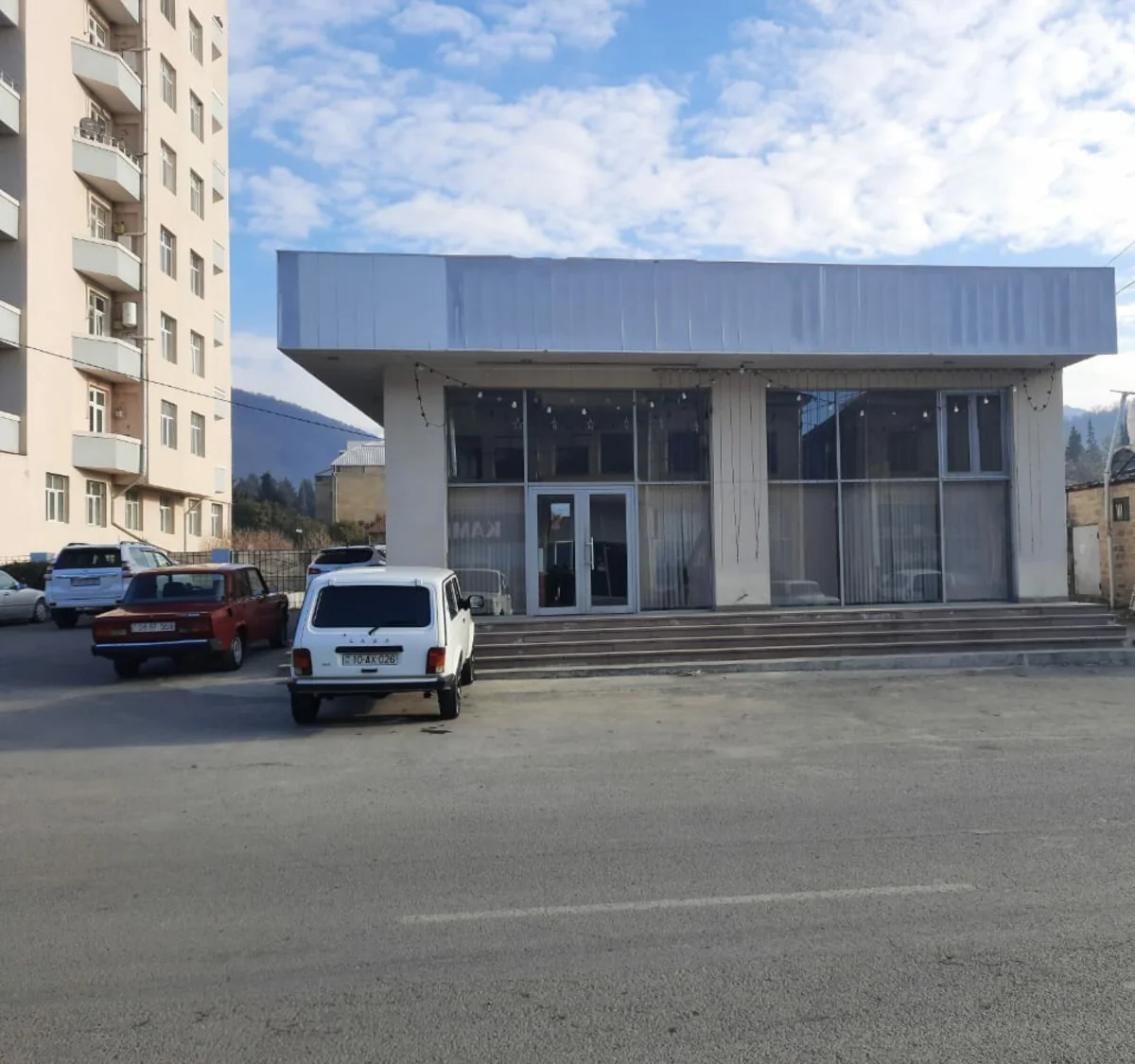 Balakəndə çay evinin icarədarı və müştəriləri cərimələnib