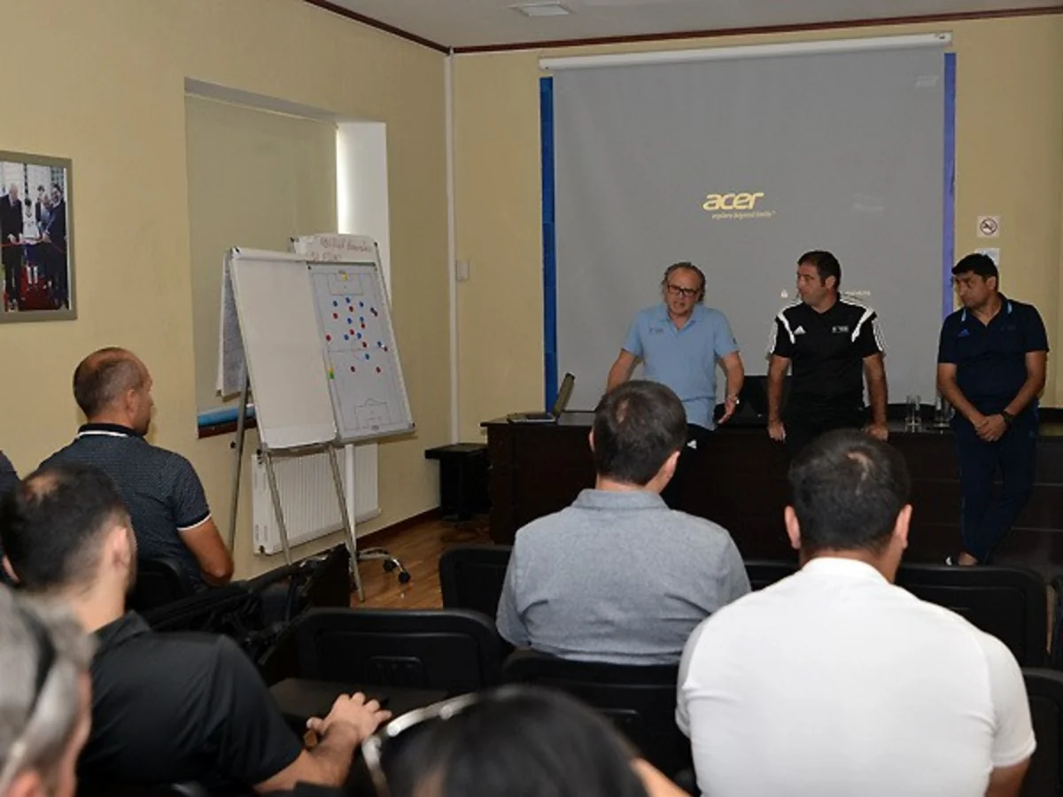 В Баку стартовал очередной модуль тренерских курсов УЕФА категории Pro