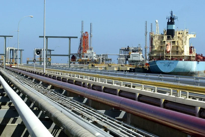 Ukraine starts handling crude oil transit shipments heading to Belarus