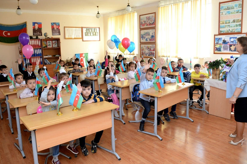 Tədris əyani, yoxsa onlayn olsun?