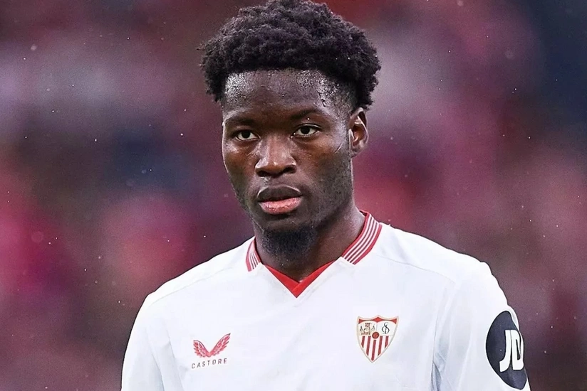 Mançester Yunayted İspaniya klubunun yarımmüdafiəçi ilə maraqlanır