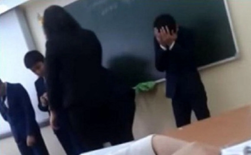 Bakıda məktəbdə şagirdin döyülməsi faktına görə direktor və müəllim işdən çıxarılıb - RƏSMİ