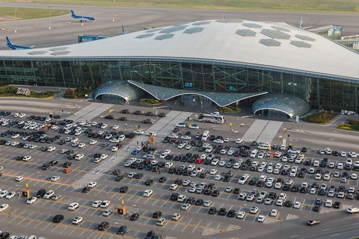Azərbaycanın beynəlxalq aeroportlarından sərnişin axını martda 2 dəfə artıb