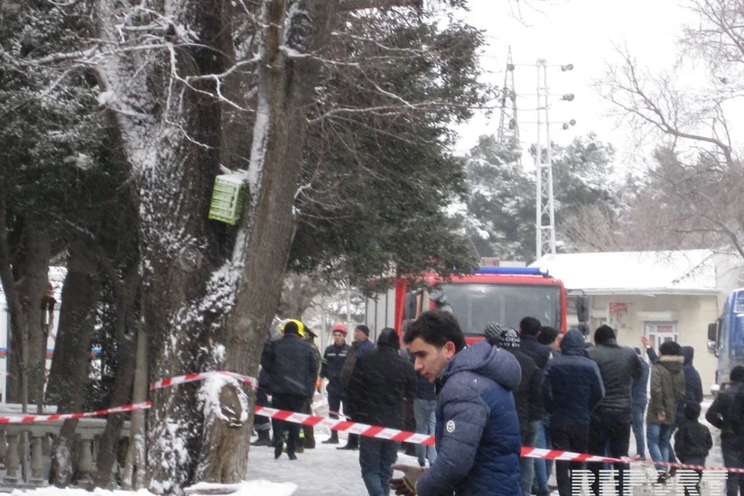Bakıda uçan univermağın dağıntıları altından çıxarılan şəxslərin adları açıqlanıb