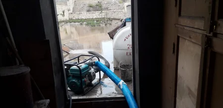 FHN: Gəncədə yağıntıların törətdiyi fəsadlar aradan qaldırılır