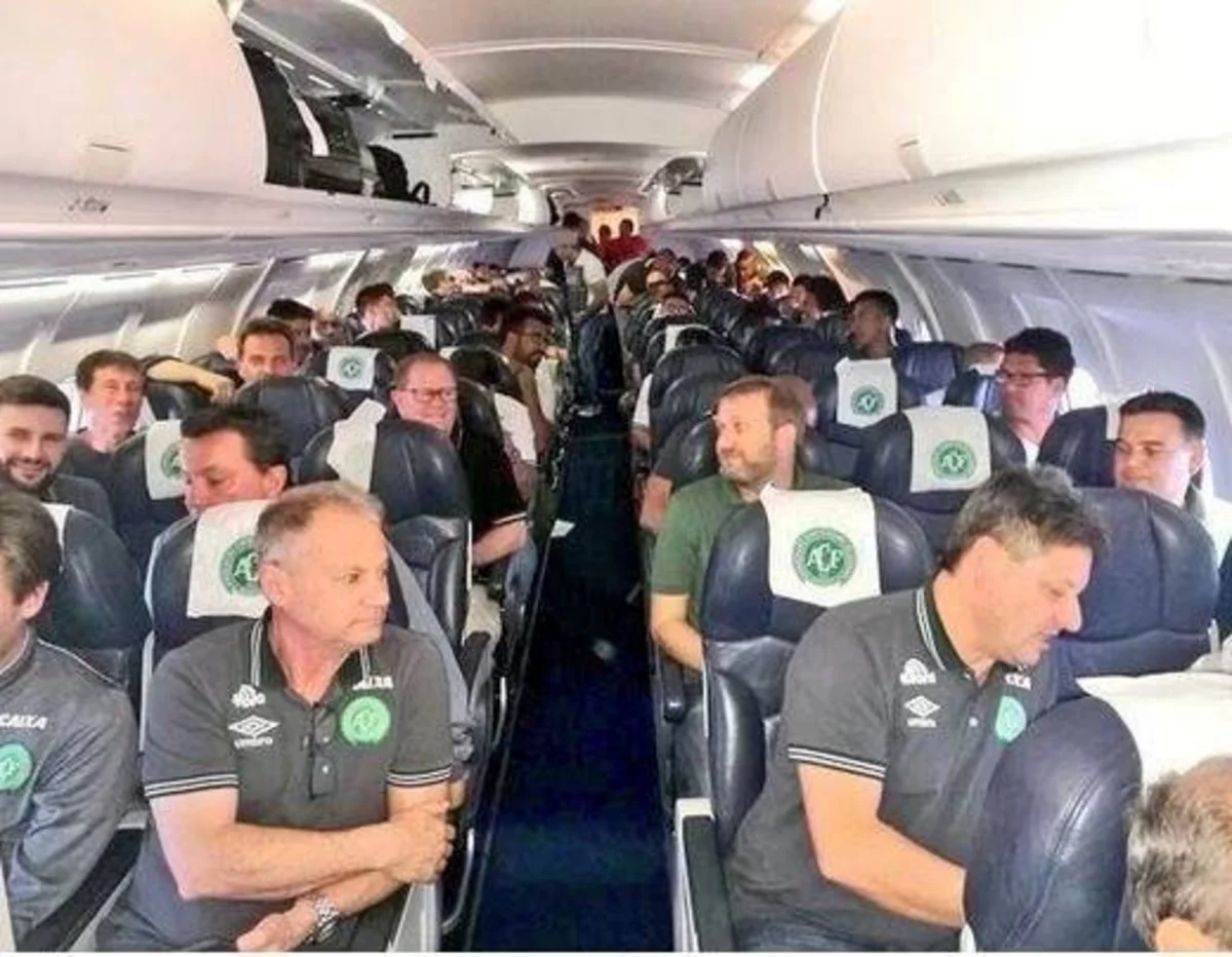 Two onboard players of crashed Colombian plane played for Azerbaijani clubs