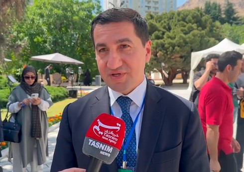 Hikmət Hacıyev: Azərbaycan – İran münasibətləri yeni bir inkişaf mərhələsinə addım atıb