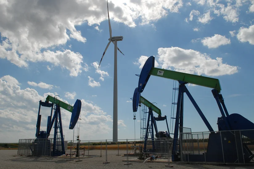 ​Мировые цены на нефть снижаются