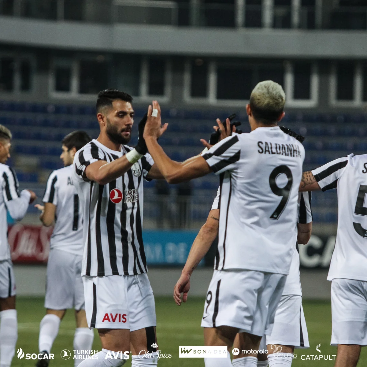 Premyer Liqa: Neftçi Turan Tovuzu darmadağın edib