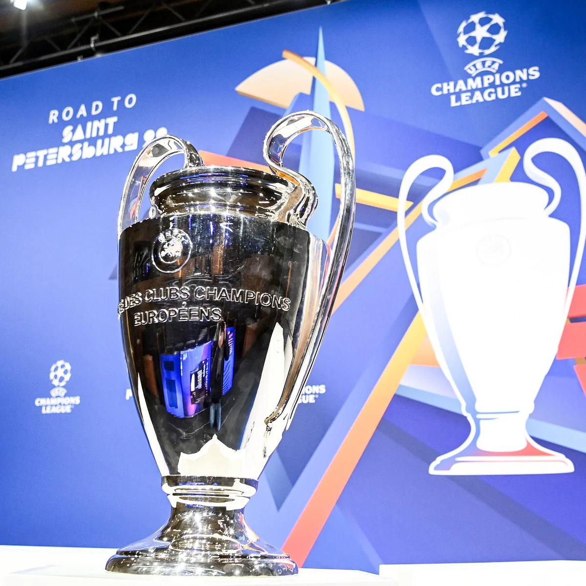 UEFA Çempionlar Liqasının final oyununu Rusiyadan almaq qərarına gəlib