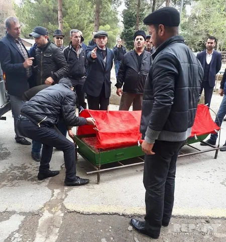 Topçubaşov adına xəstəxanada ikinci sinif şagirdi əməliyyat zamanı ölüb - FOTO