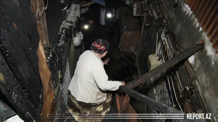 Bakıda yaşayış evində yanğın söndürüldü - VİDEO - YENİLƏNİB