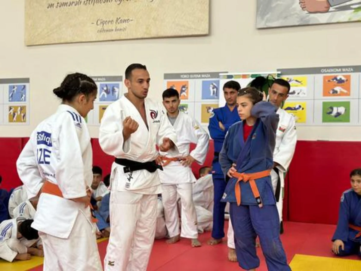 Dünya və Avropa çempionatlarının mükafatçısı Sabirabadda ustad dərsi keçib