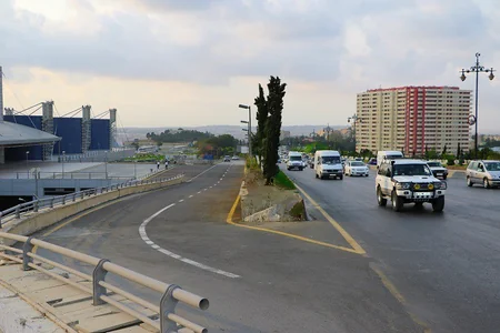 Bakı Beynəlxalq Avtovağzal Kompleksi qarşısındakı yol istifadəyə verilib