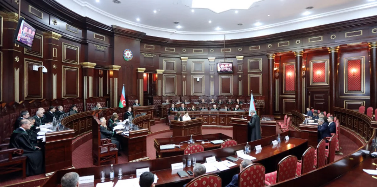 Yeni təyin olunan hakimlər and içiblər