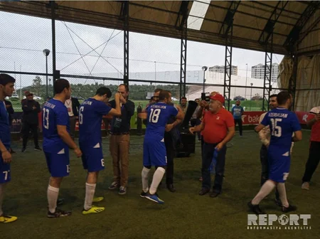 Vəkillər arasında beynəlxalq futbol turnirinin qalibi Azərbaycan 1 komandası olub - FOTO - VİDEO