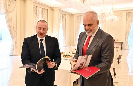 Azərbaycan Prezidentinin Albaniyanın Baş naziri ilə təkbətək və geniş tərkibdə görüşü olub - YENİLƏNİB-2