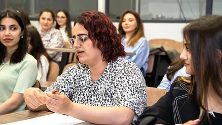 Peşə təhsilli tələbələr üçün kommunikasiya təlimləri keçirilib