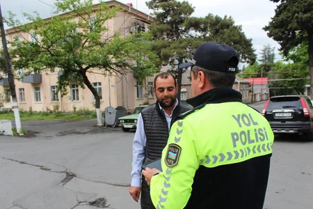 Zaqatalada piyada keçidlərindən istifadə etməyənlər barəsində inzibati tədbirlər görülüb