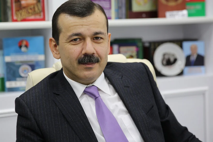 Эксперт: Французский парламент превратился в рупор армянской диаспоры