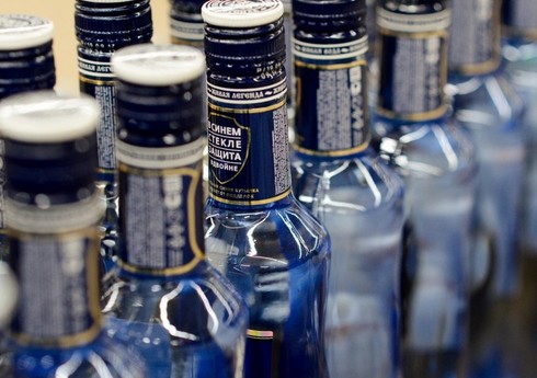 Rusiyada spirtli içkilərin pərakəndə satışı azalıb