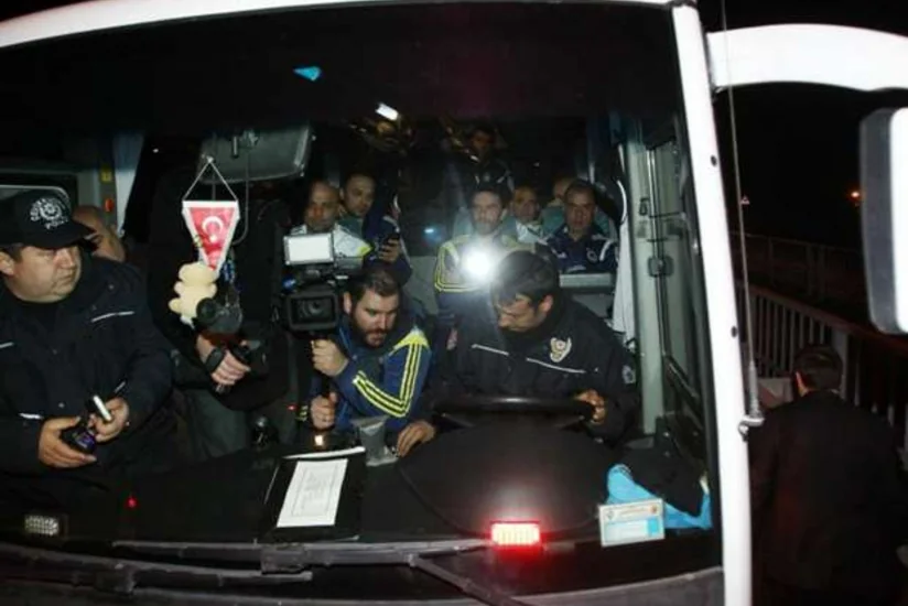 ​Fənərbağçanın avtobusuna silahlı hücumda şübhəli bilinən 2 nəfər saxlanılıb
