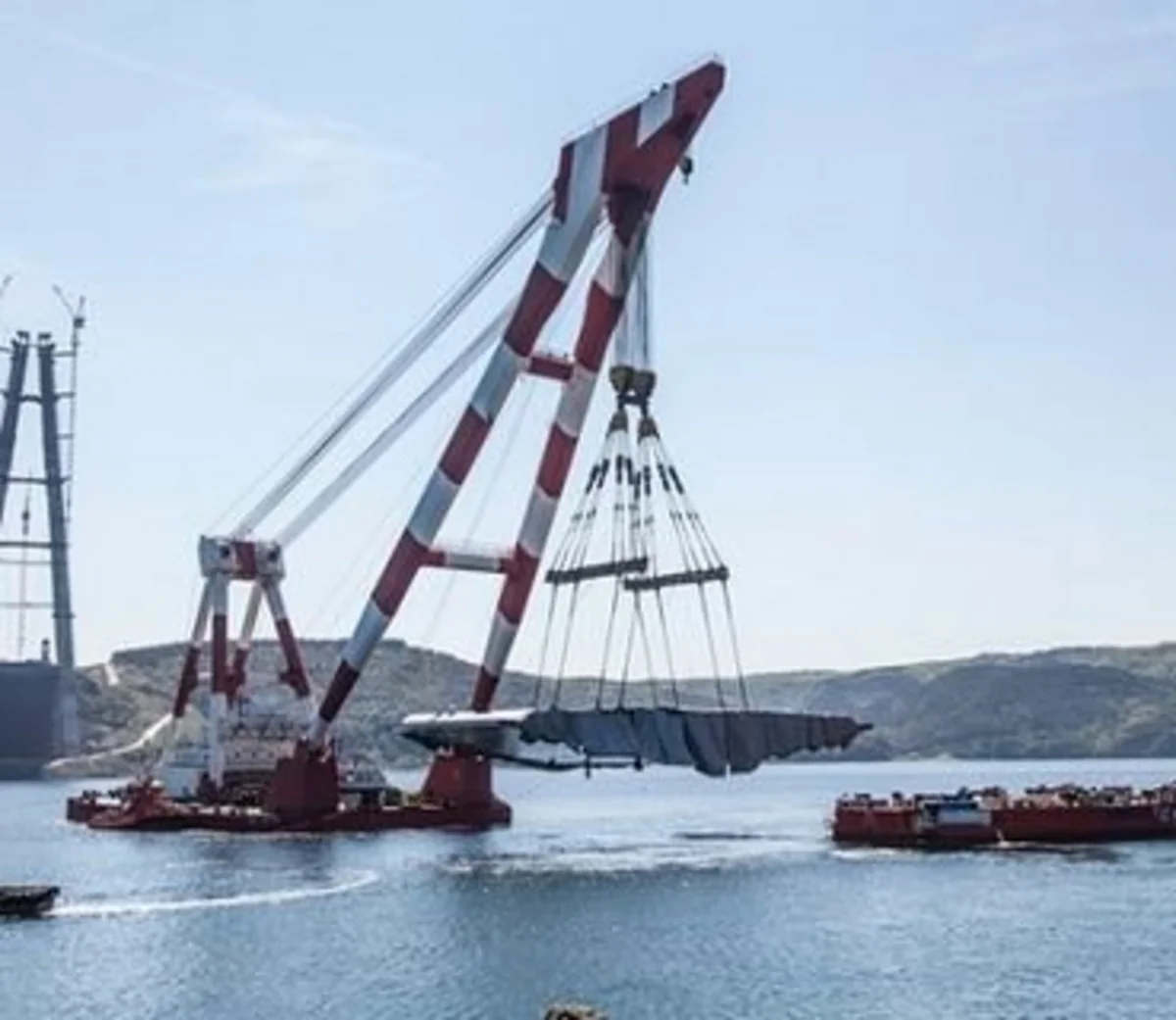 Bosfor boğazı üzərində körpünün inşası sürətlə davam edir