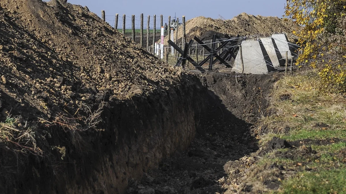 Ukrayna Moldova ilə sərhəddə xəndəklər qazıb
