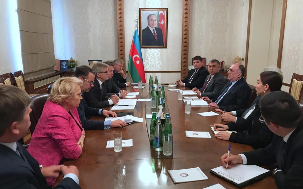 Elmar Məmmədyarov Litva parlamentinin sədri ilə görüşüb