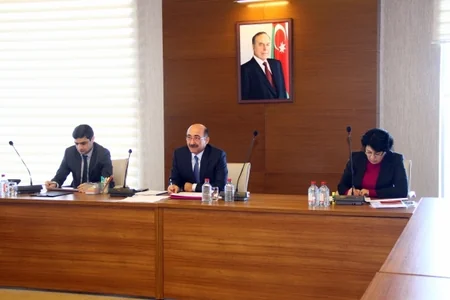 Vətəndaşlar fortepianoların köklənməsi üçün nazirdən mütəxəssis istəyib
