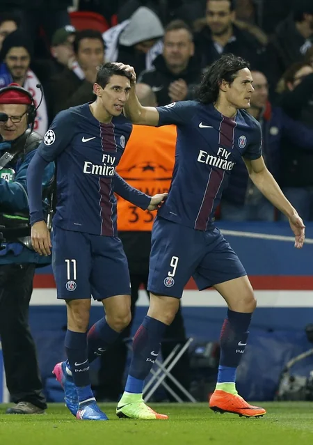 ПСЖ разгромил Барселону в первом матче 1/8 финала Лиги чемпионов - ВИДЕО