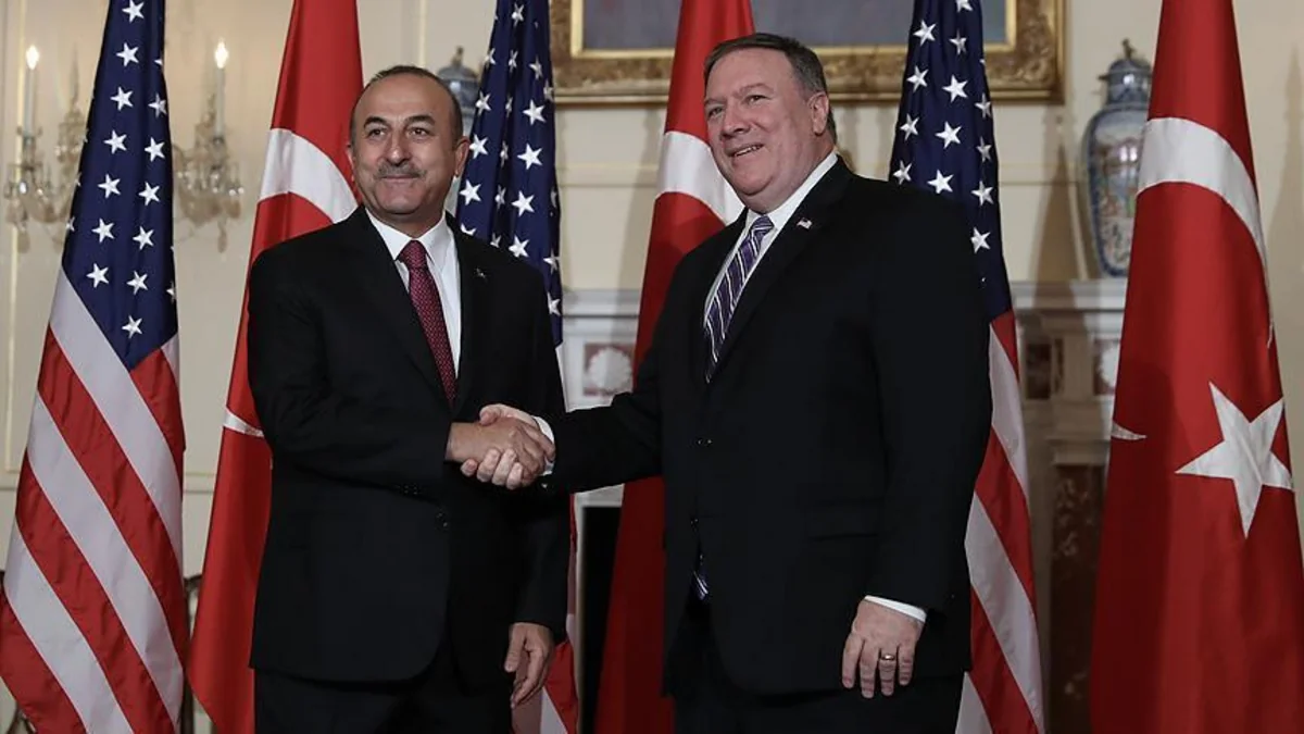 Çavuşoğlu discusses withdrawal of US troops from Syria with Pompeo