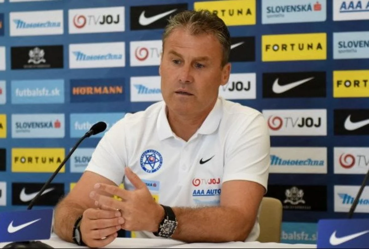 Slovakiya millisinin məşqçisi yenidən Bakıya gəlmək istədiyini bildirib