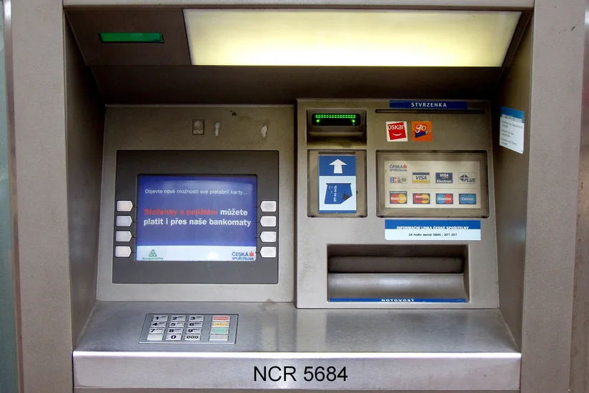 “Kapital Bank”ın bankomatlarından 350 min manat oğurlamış şəxs tutulub