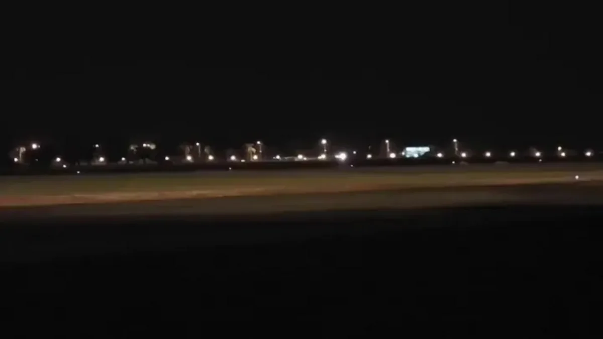 Malayziyada qırıcı təyyarə qəzaya uğrayıb, xəsarət alanlar var