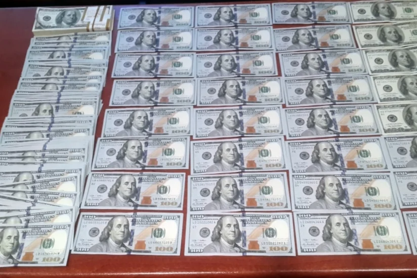 Azərbaycandan İrana 20 min dollardan artıq pul keçirmək istəyən şəxs saxlanıb - FOTO