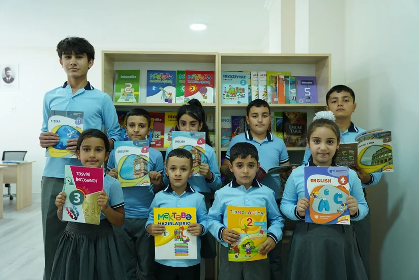 DİM azad olunan bölgələrdəki kitabxanalara müxtəlif nəşrlər təqdim edib