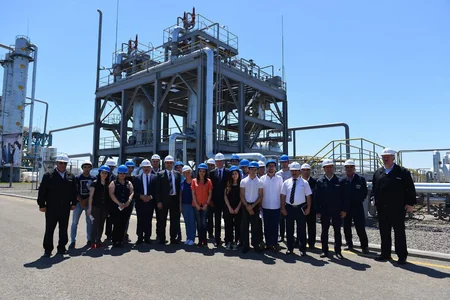 Azərikimya İstehsalat Birliyində ADNSU-nun rektoru ilə ilə görüş keçirilib