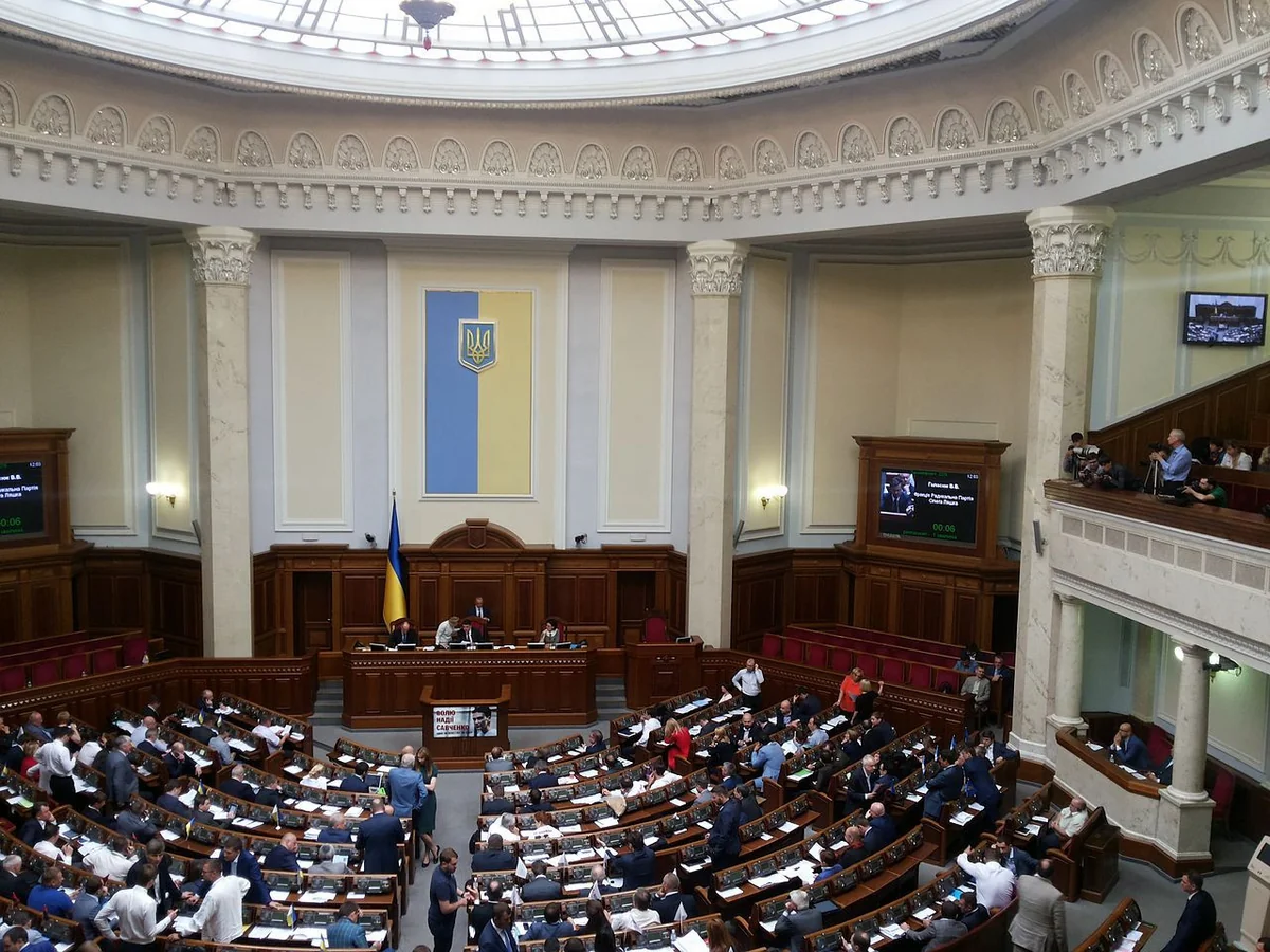 Верховная Рада Украины одобрила отставку главы Минобороны