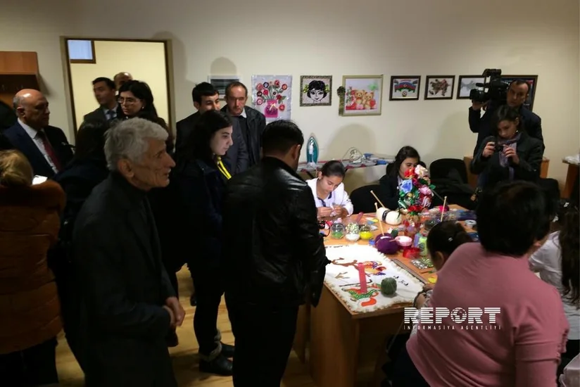 Təhsil Nazirliyi jurnalistləri internat məktəblərinə aparıb