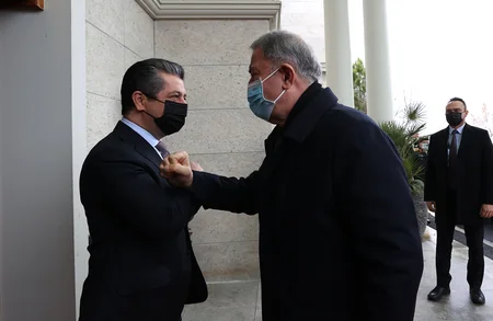 Hulusi Akar Məsud Bərzani ilə görüşüb