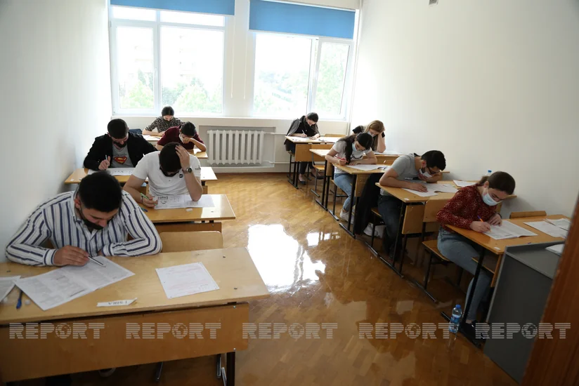 Magistratura imtahanı zamanı sual kitabçasını özü ilə aparan 4 nəfərin nəticəsi araşdırılır