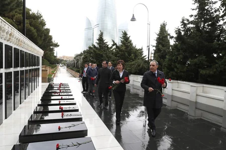 Zakir Qaralov Qırğız Respublikası Baş prokurorunun müavinini qəbul edib