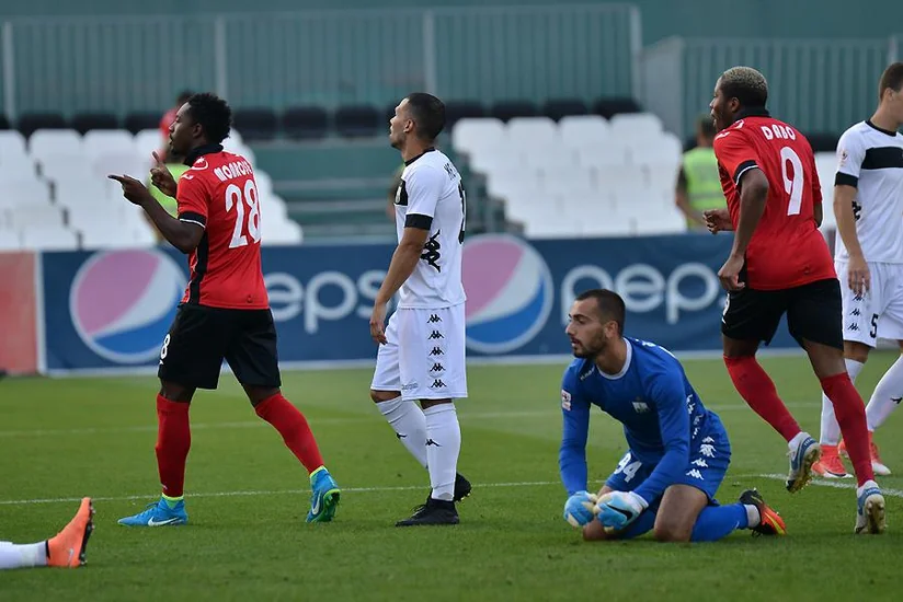 Qəbələnin futbolçuları arasında insident ötürmə verməmək üstündə baş verib