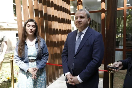 Bakı Dövlət Universitetində Kitab Evi açılıb