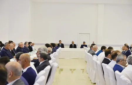 Prezident İlham Əliyev akademik Rəfiqə Əliyevanın qırx mərasimində iştirak edib