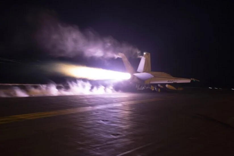 KİV: Britaniya və ABŞ Yəməndə husilərin hədəflərinə yeni zərbələr endirib